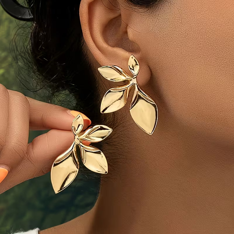 Aretes de Hoja Dorada en Acero Inoxidable