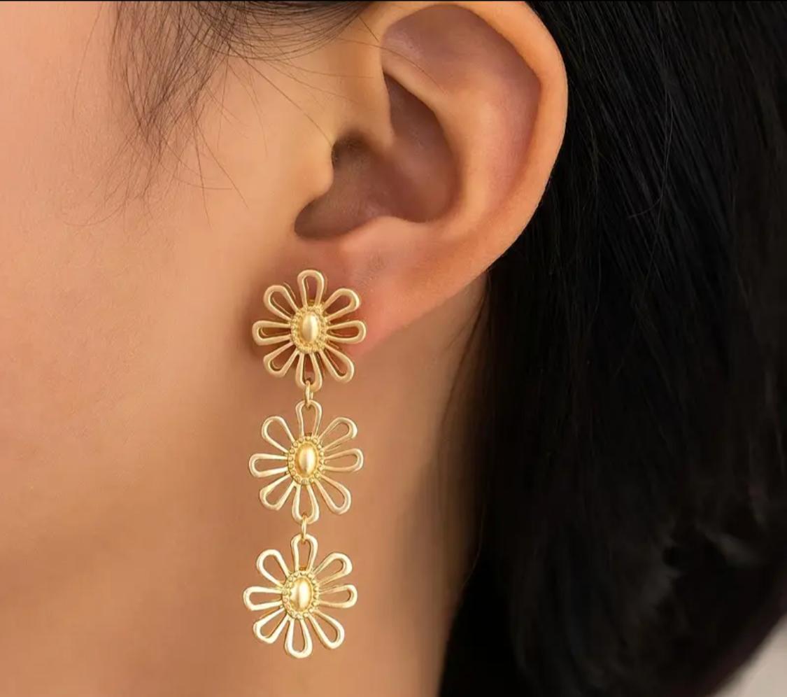 Pendientes Flor Doble/Triple Dorada