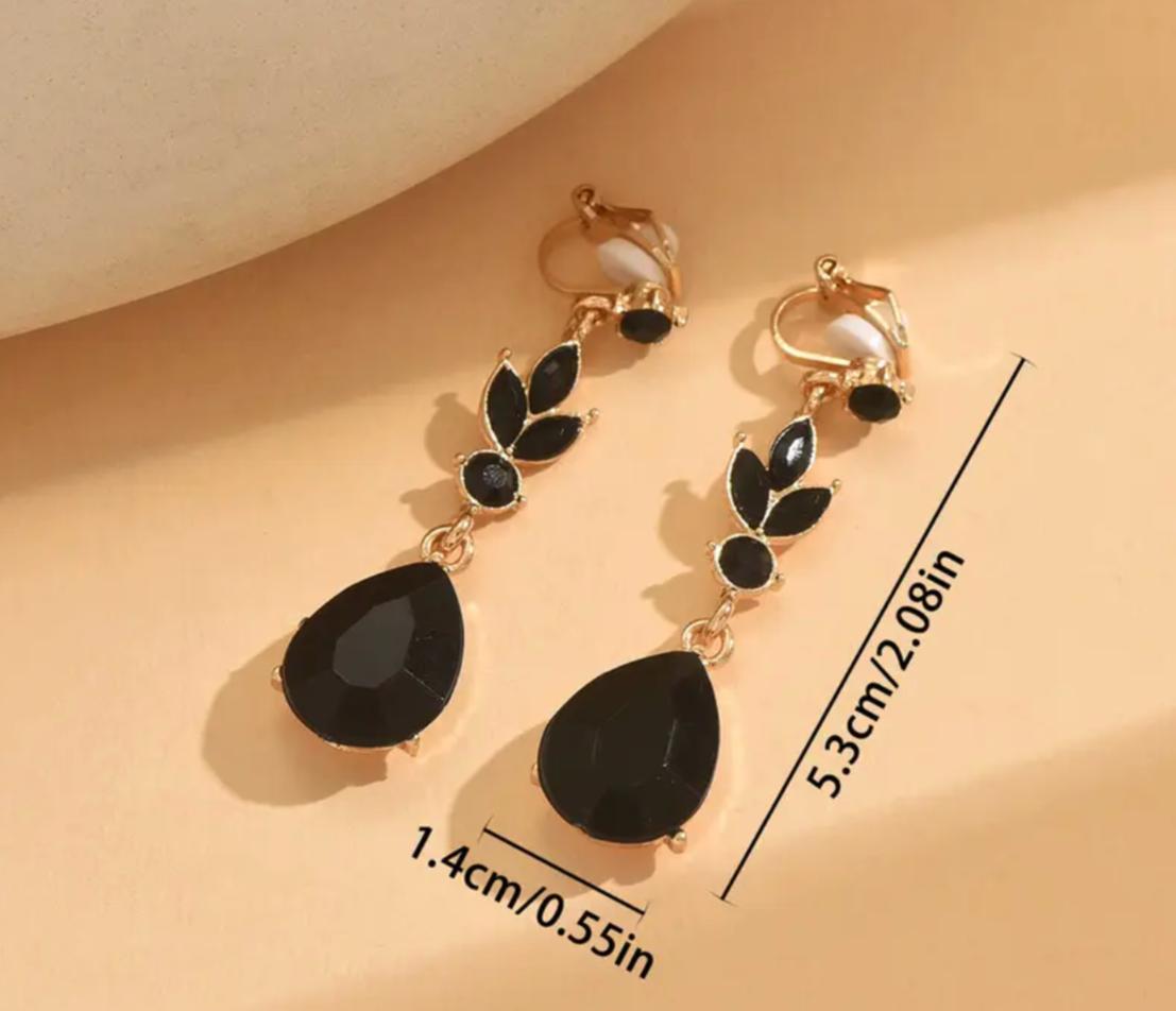 Pendientes Clip-On Elegantes con Gotas Negras