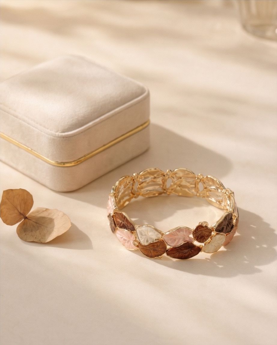 Pulsera Elegante de Inspiración Vintage con Diseño de Hoja