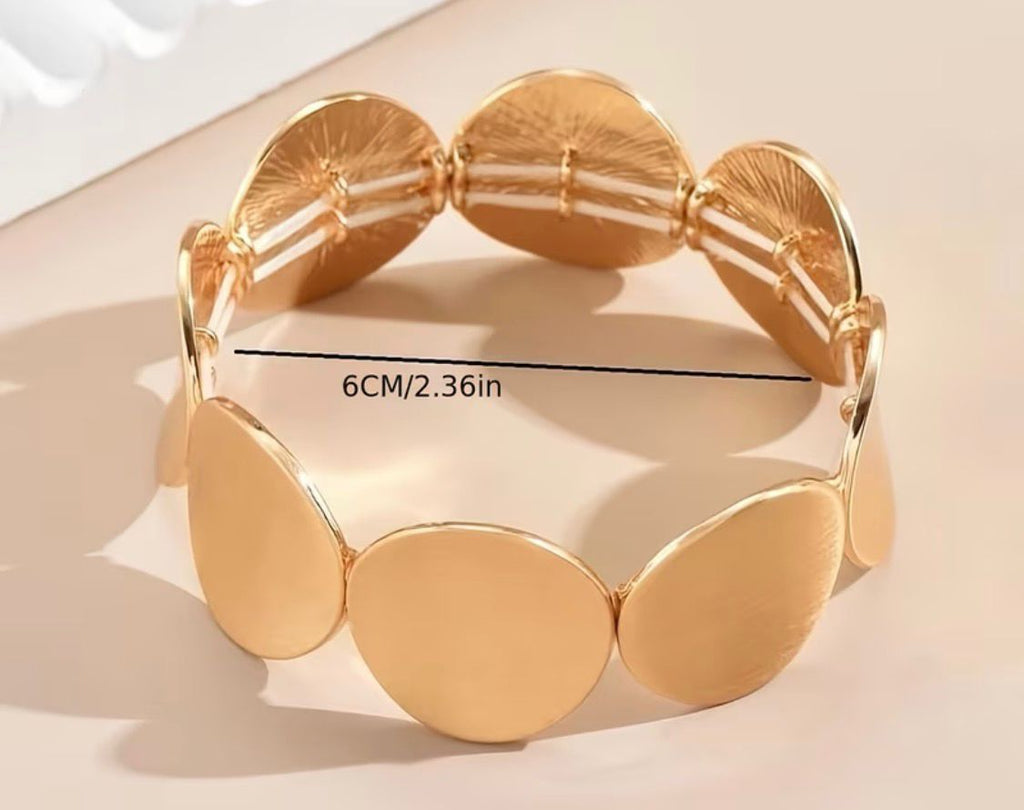 Brazalete Dorado de Diseño Circular
