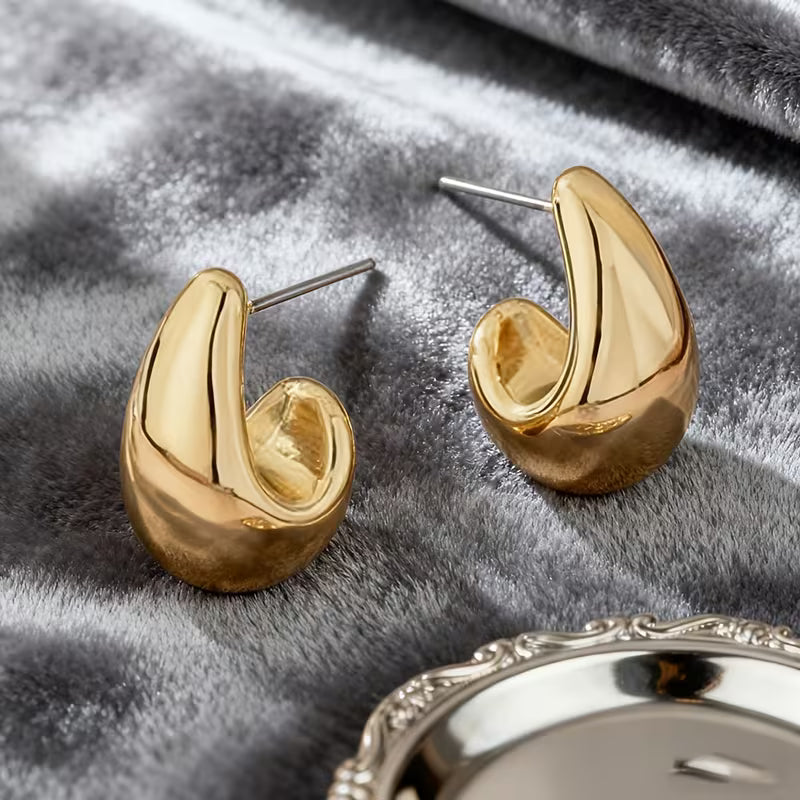 Aretes con forma de Gota Dorados