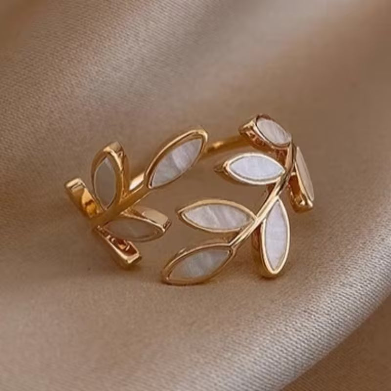 Anillo Ajustable de Hoja para Mujer